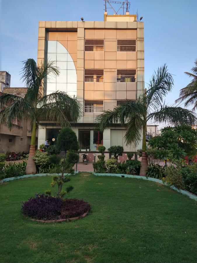 Varanasi Palace Exterior foto